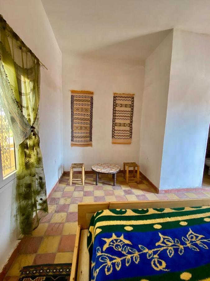 Les Chandelles Tinghir Bagian luar foto