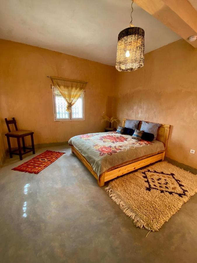 Les Chandelles Tinghir Bagian luar foto